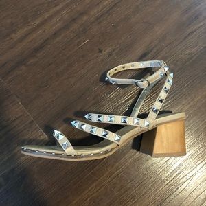 Studded straps chunky heel sandals